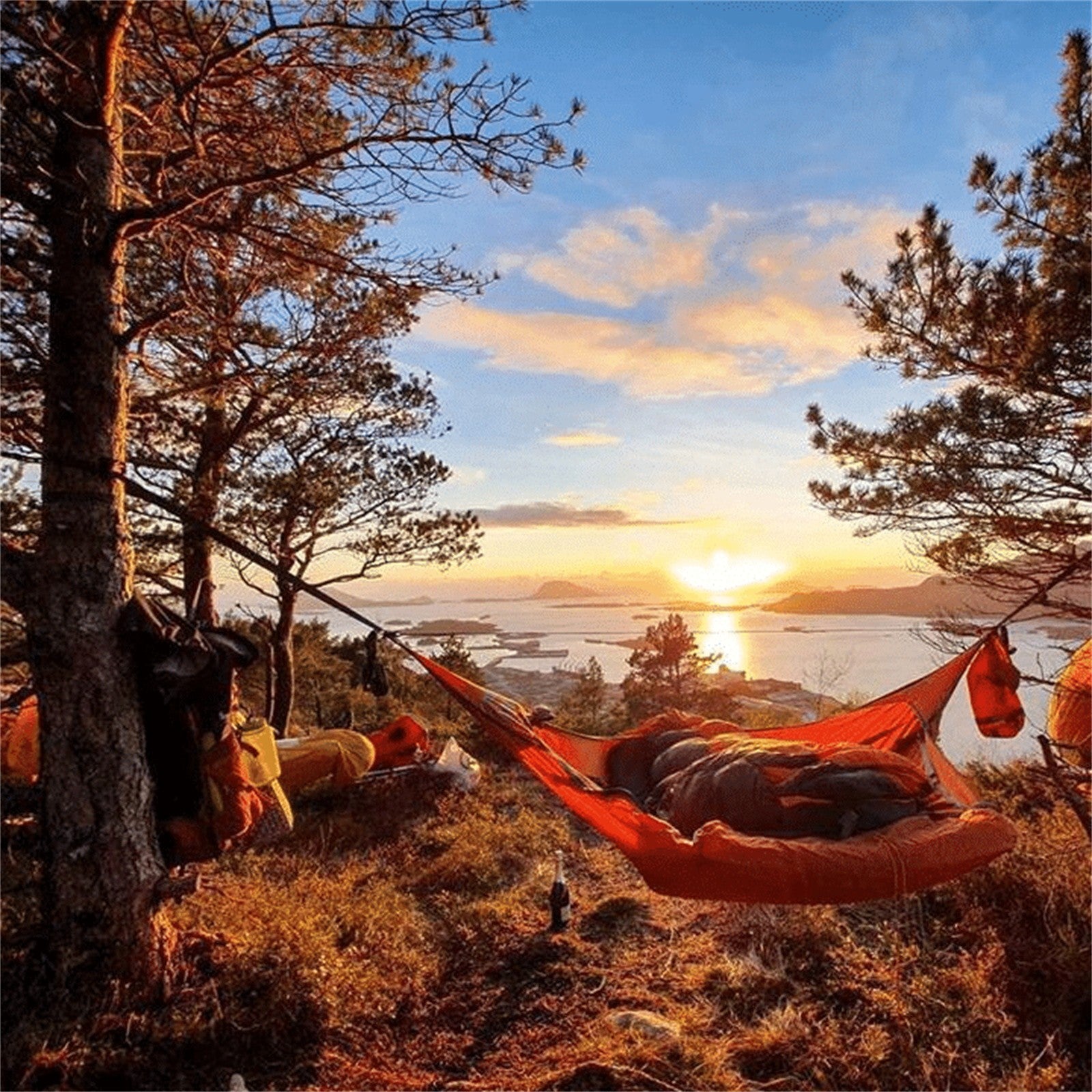 Flat Lay Hängematte mit Aufhängeset – Ultrabequem & kompakt fürs Camping - ExploreZone